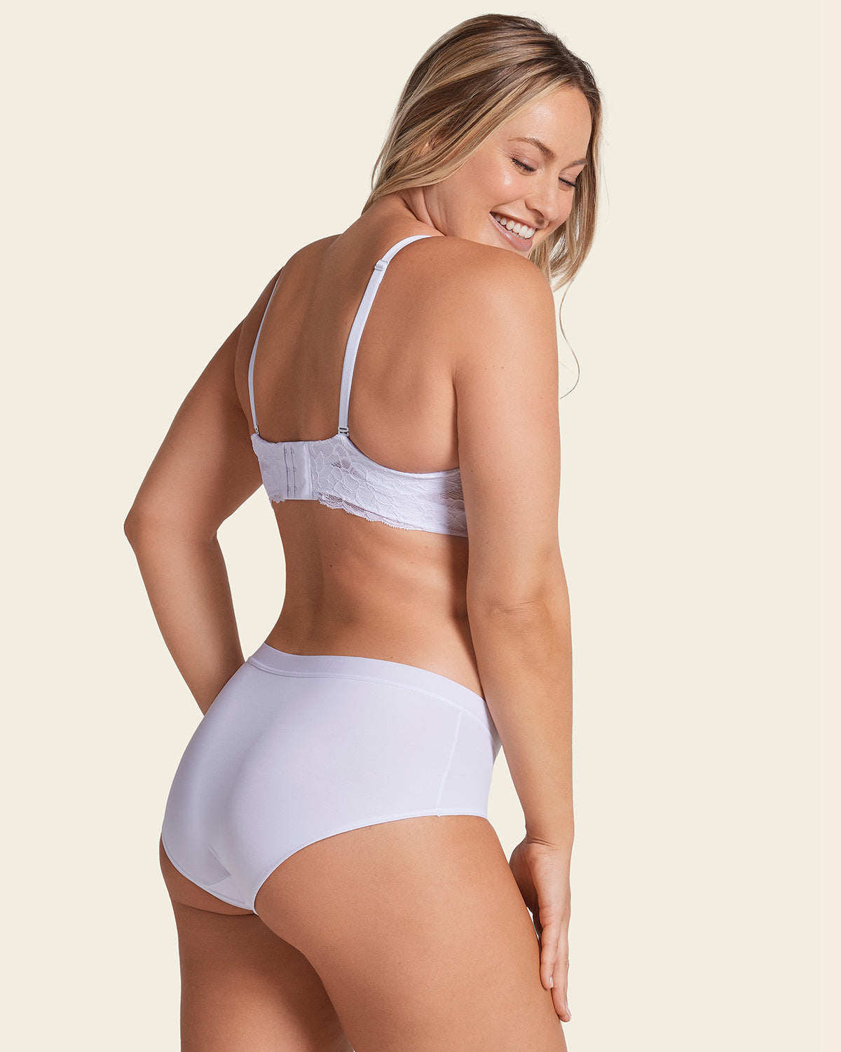 Semi Low-Rise Smooth Hiphugger Panty