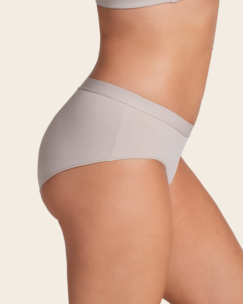 Semi Low-Rise Smooth Hiphugger Panty