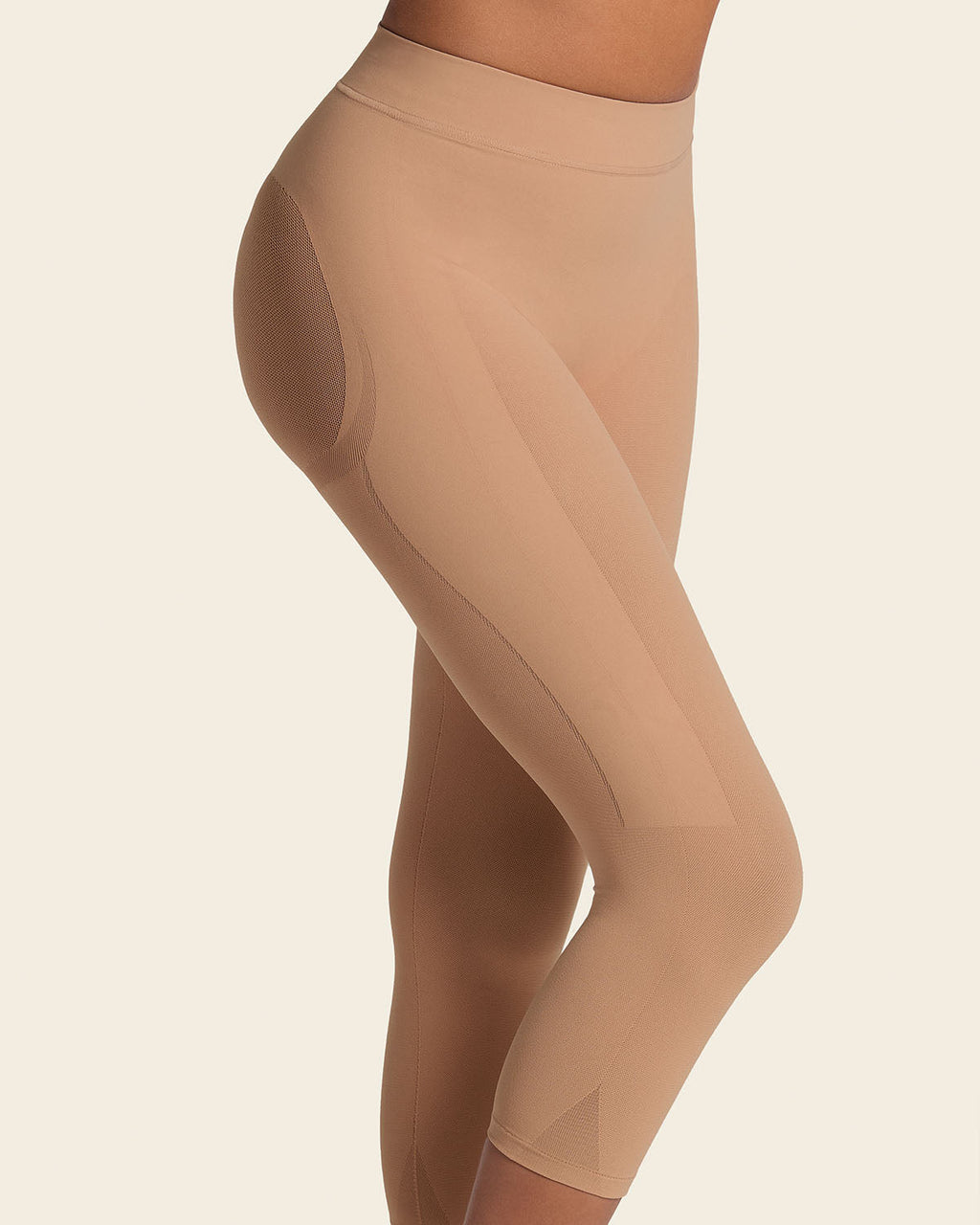 PowerStay Short + SmartShape Capri in Golden Beige