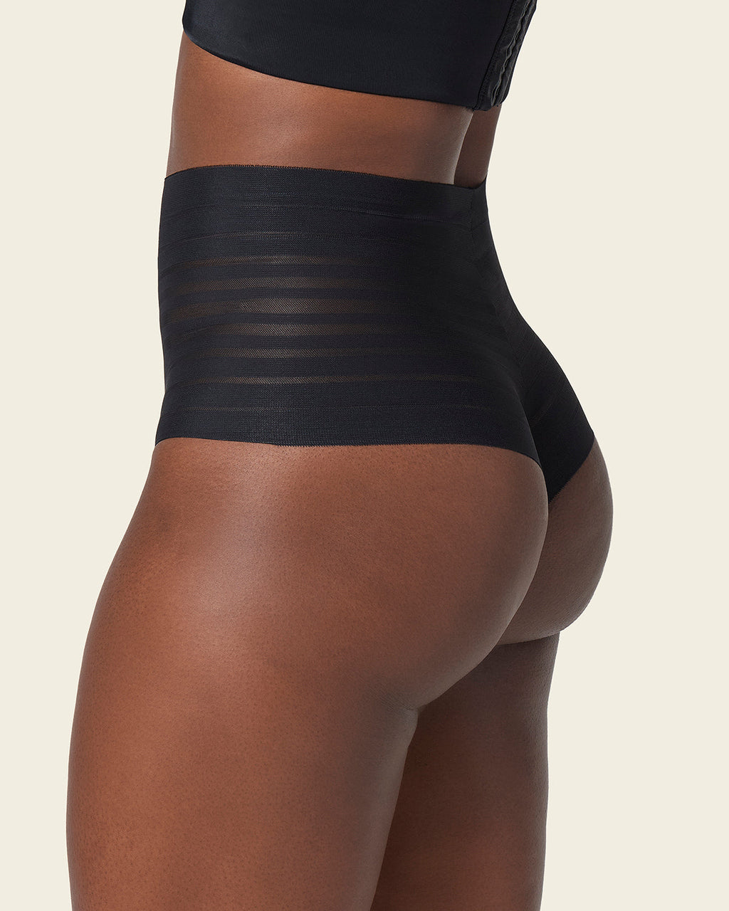Daily Bra & UltraStripe Undetectable in Black