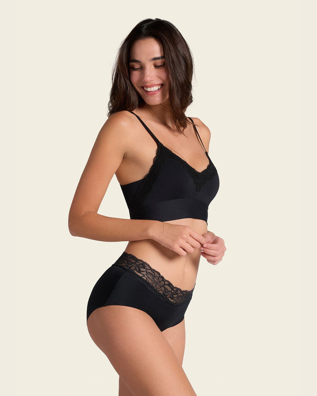 Lace Profile Bra & Ultra Light Lace Panty in Black