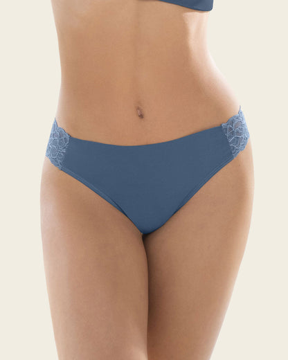 Lace Side Seamless Thong Panty