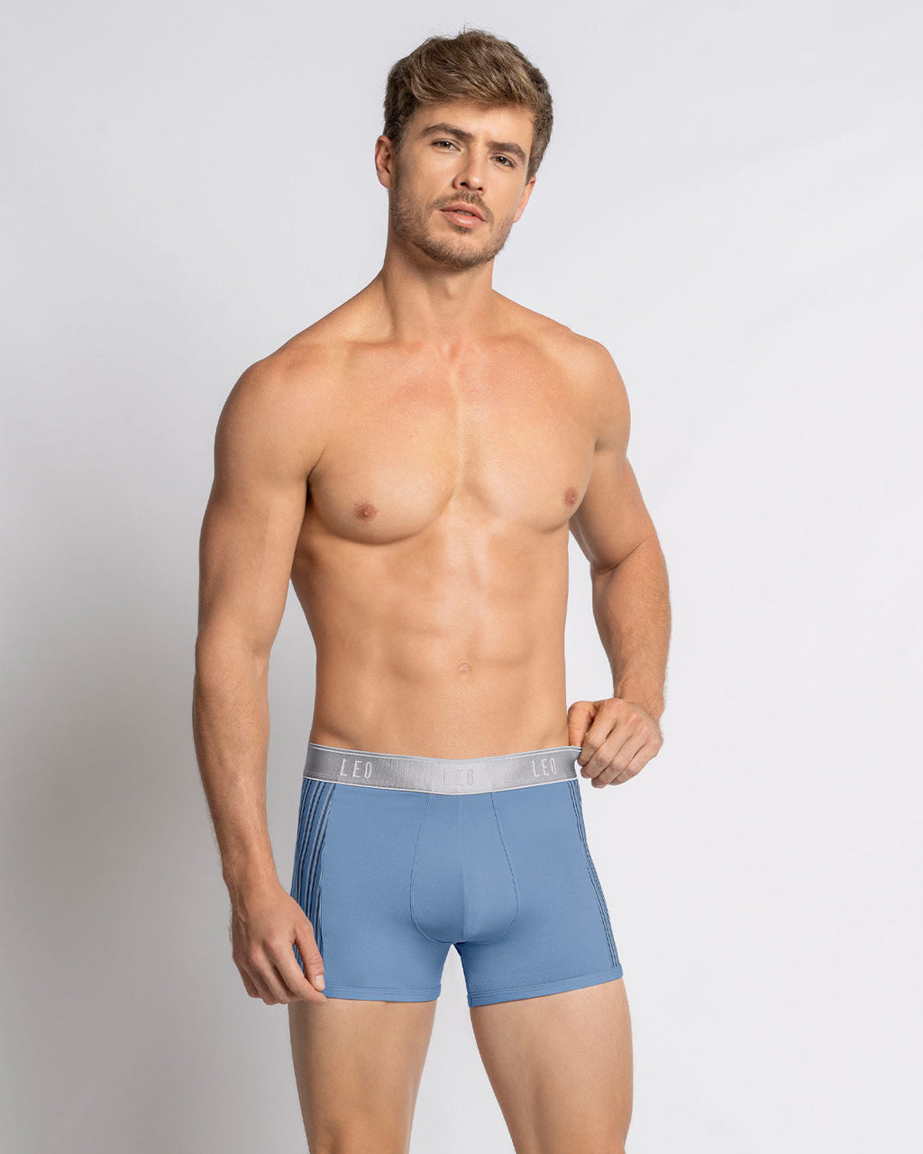 Perfect Fit Trunk with Contrast Details