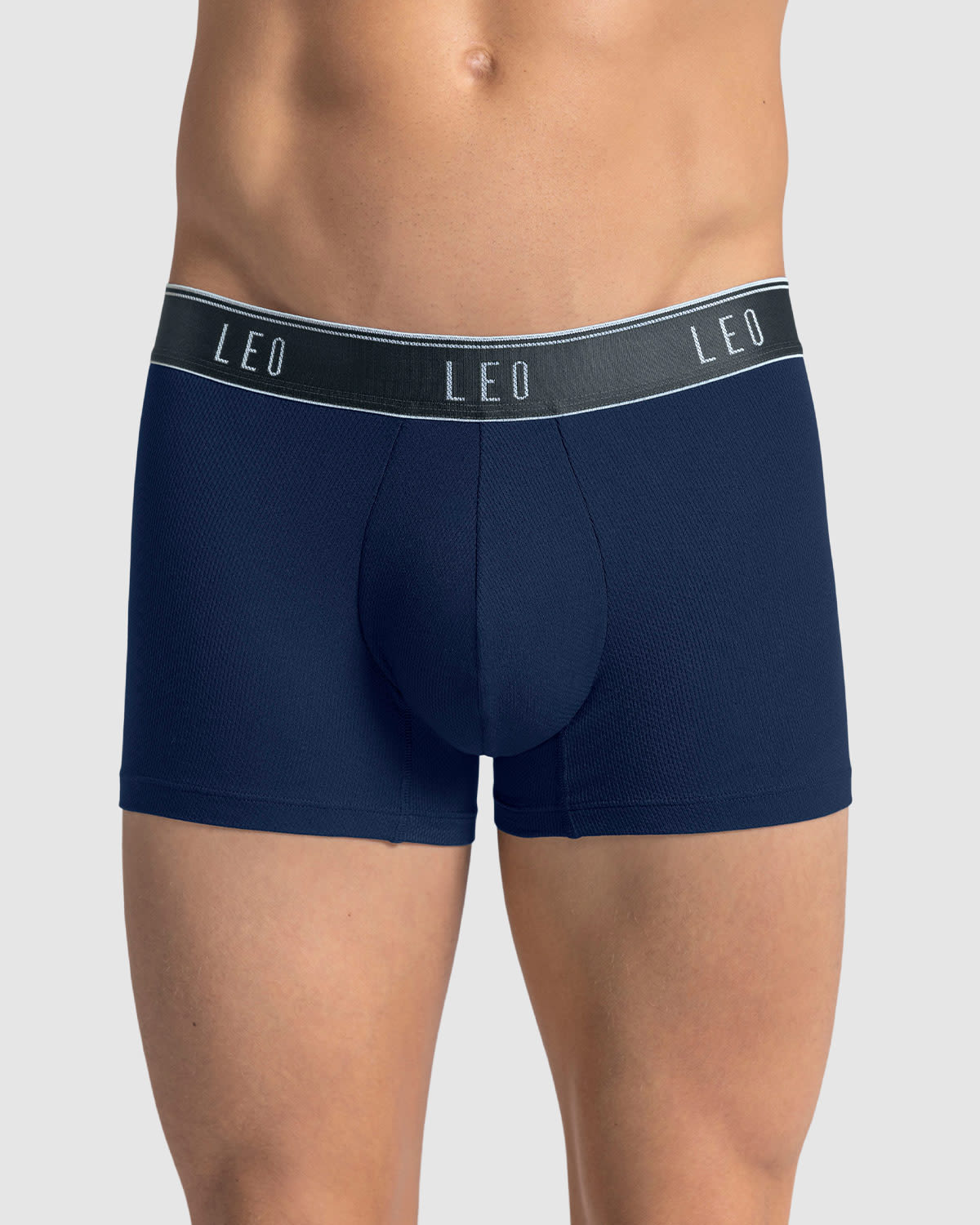 Ultra-Light Trunk with Ergonomic Pouch