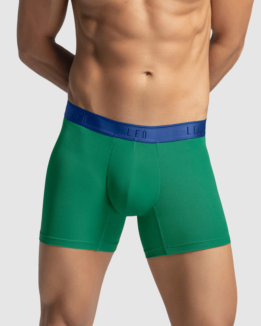 Ultra-Light Trunk with Ergonomic Pouch