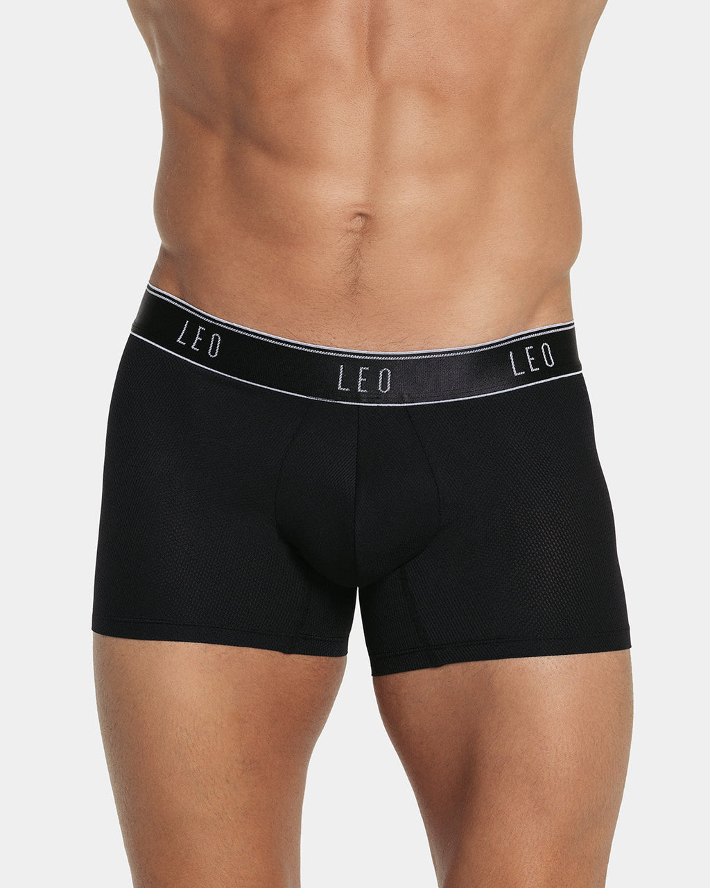 Ultra-Light Trunk with Ergonomic Pouch