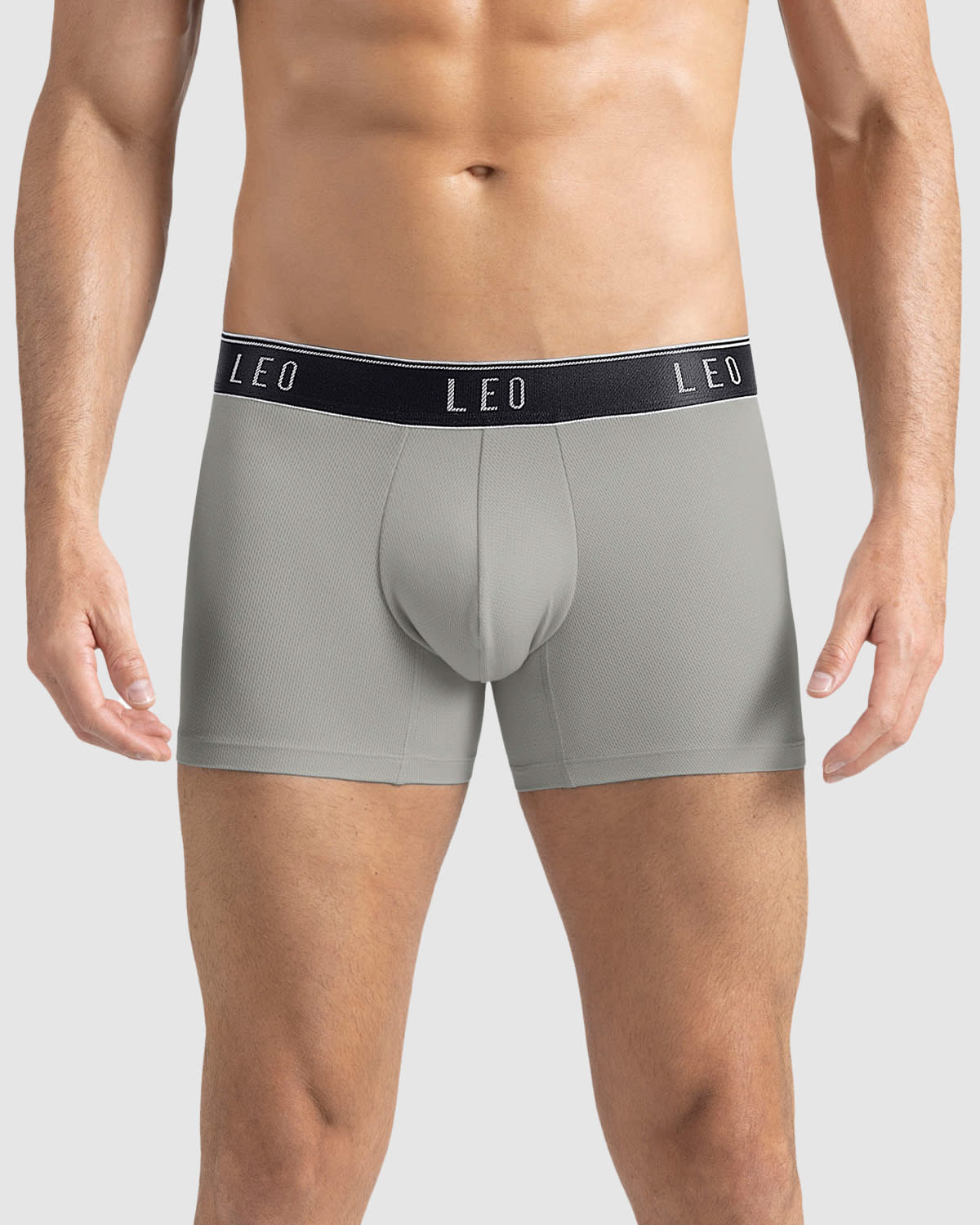 Ultra-Light Trunk with Ergonomic Pouch