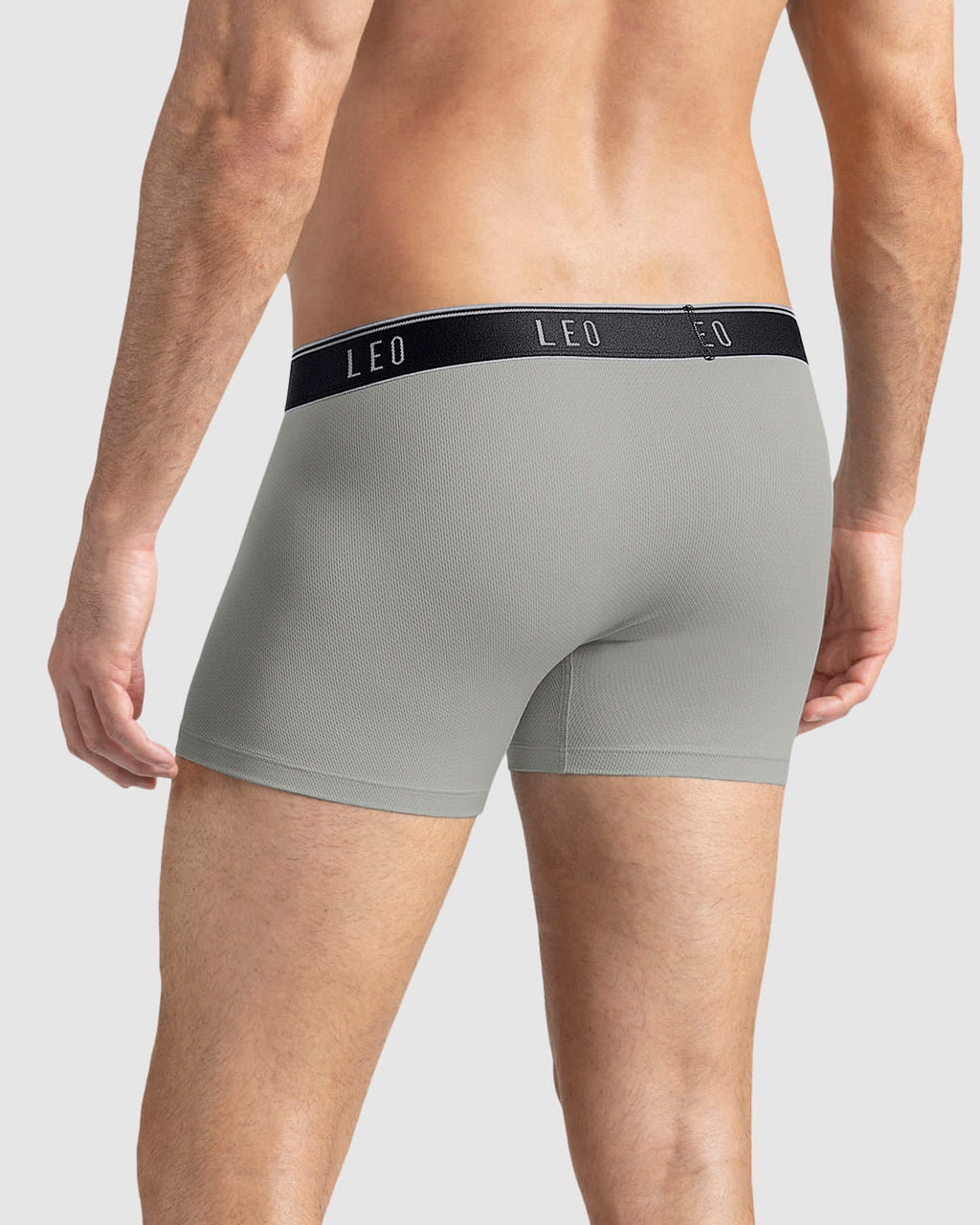 Ultra-Light Trunk with Ergonomic Pouch