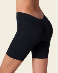 700 Black