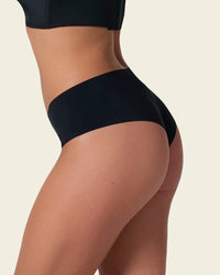 700 Black